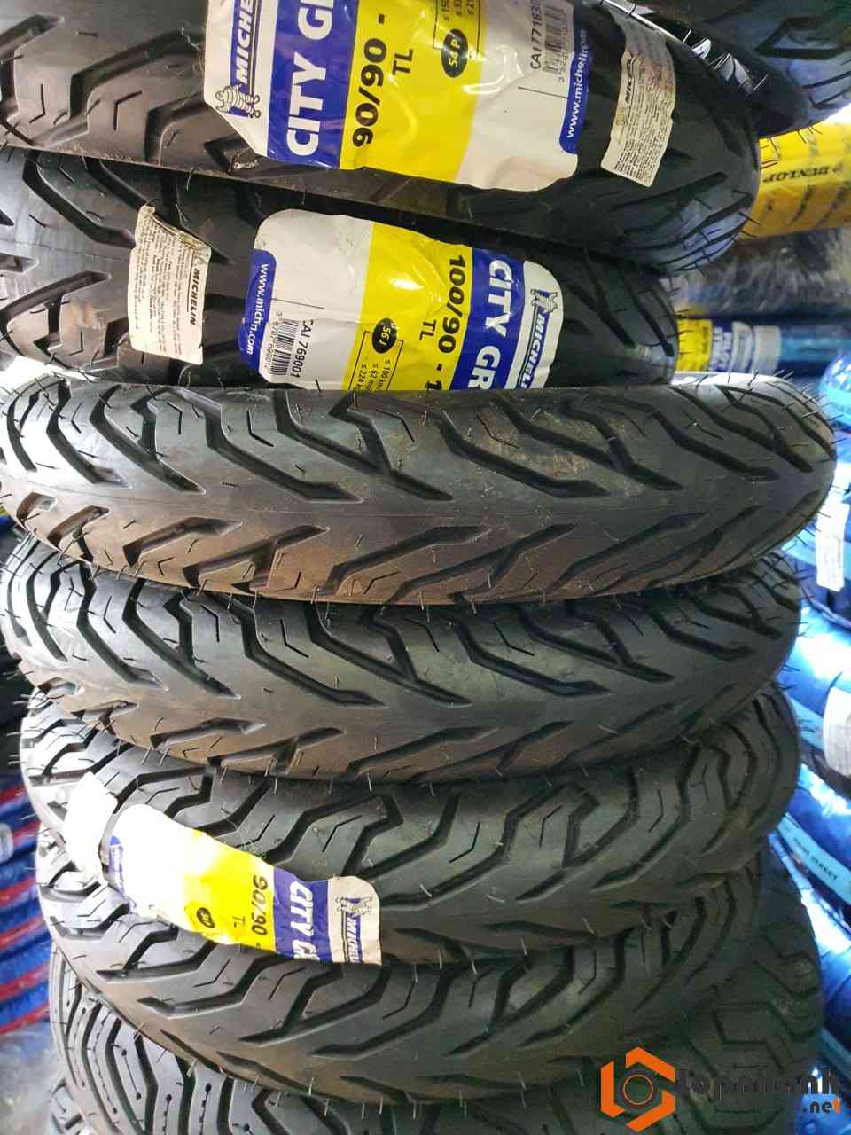 4830f772945a6904304b