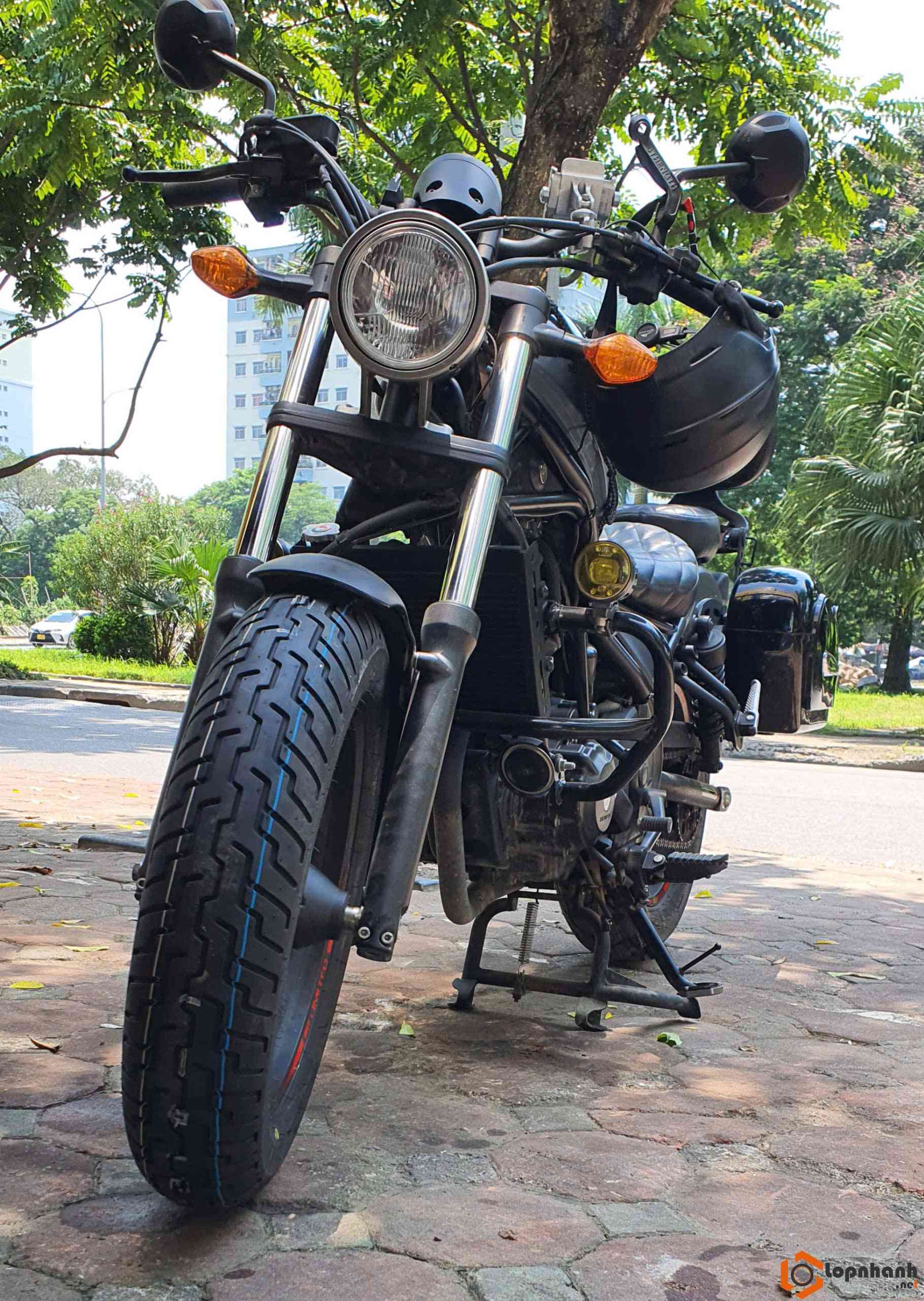 dunlop 130 90-16 D404 lop truoc rebel 500 300