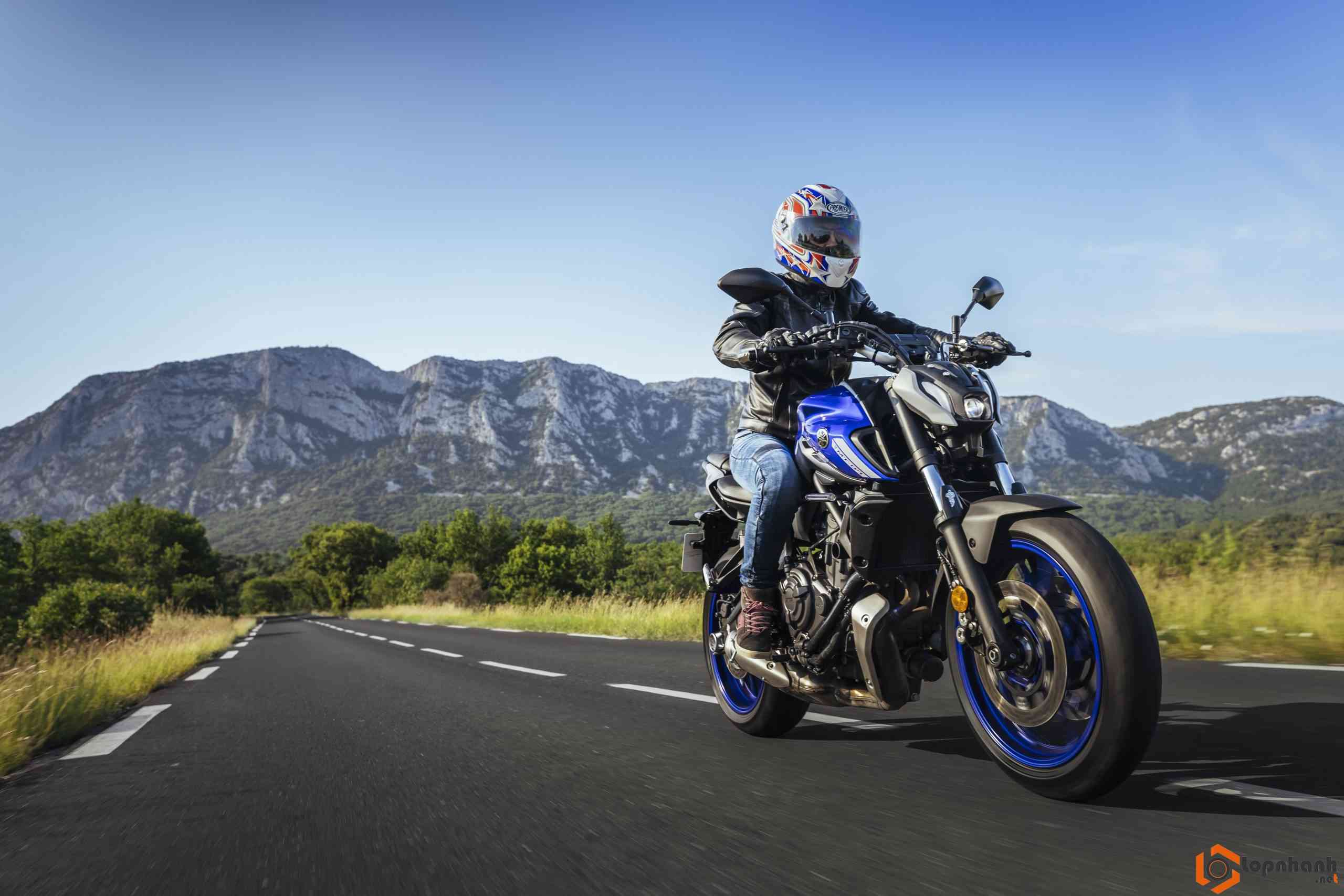MICHELIN-ROAD-6_19