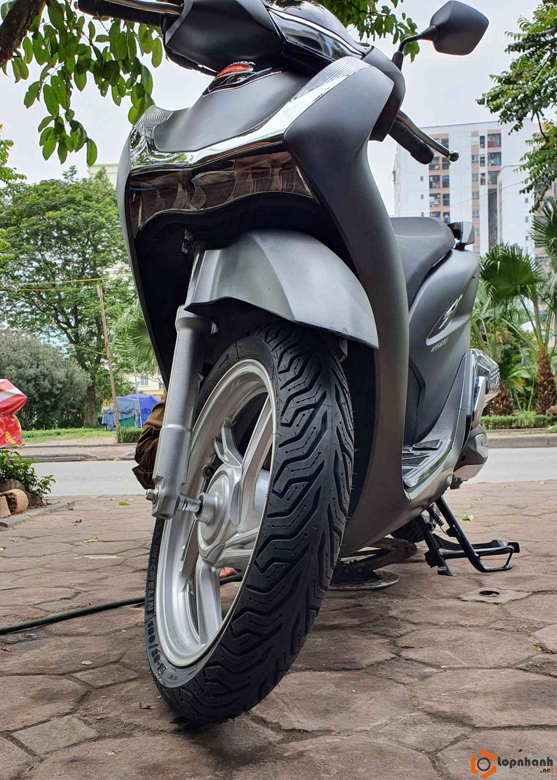 michelin city grip 2 cho xe honda SH 9