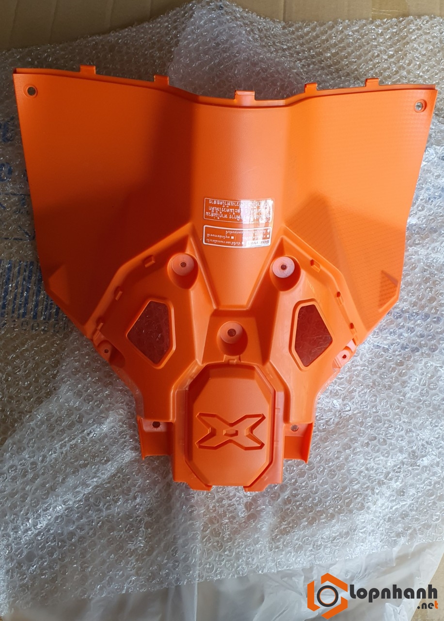 nhug mat dung sau zoomer-x 2022